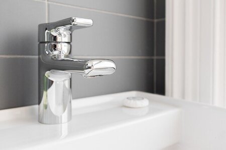 bathroom-8688132_640.jpg